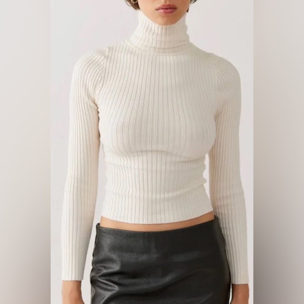 Urban Outfitters BDG Hudson Turtleneck Sweater in Ivory (Large) NEW WITH TAGS